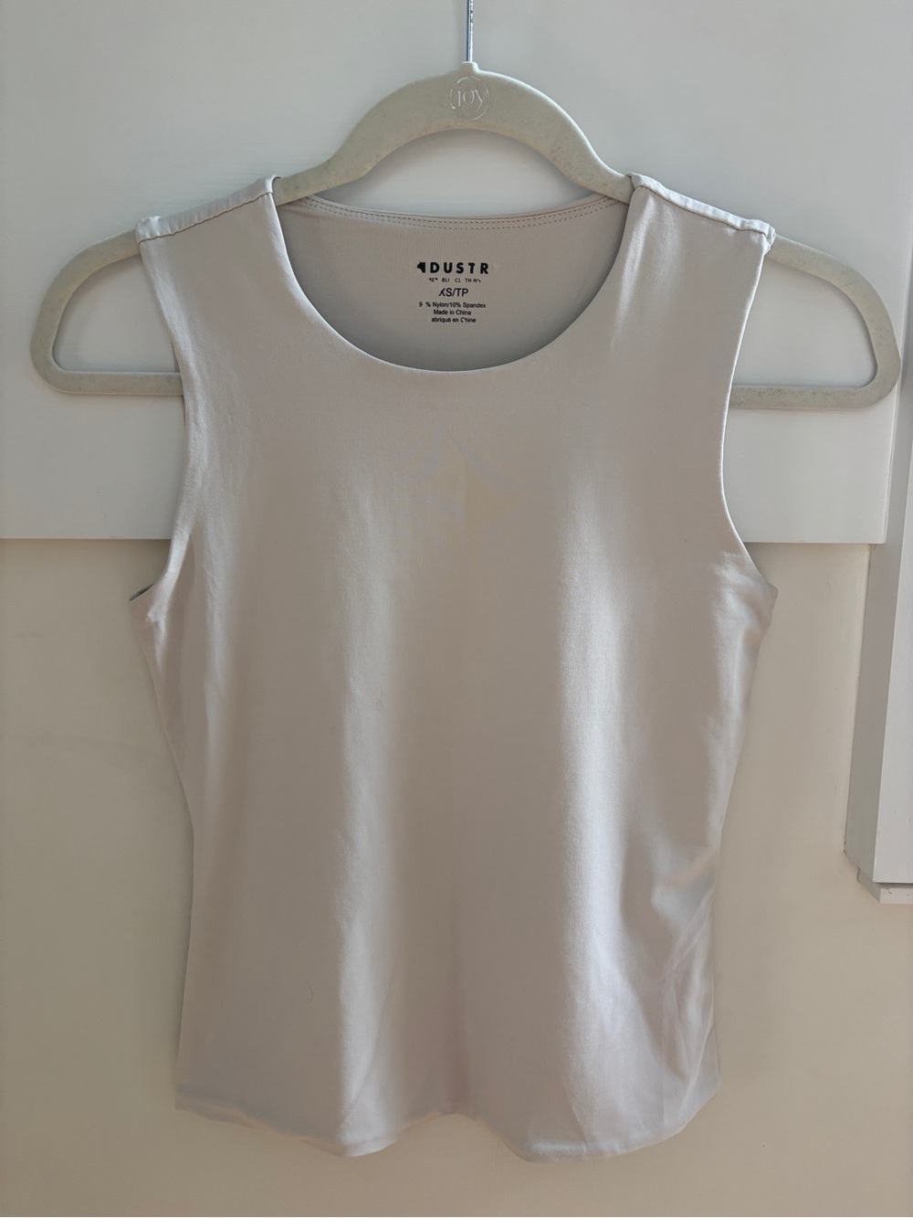 Women's Cream Sleeveless Scoop Neck Tank